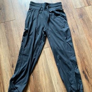 Lululemon Ready to Rulu Size 0 jogger